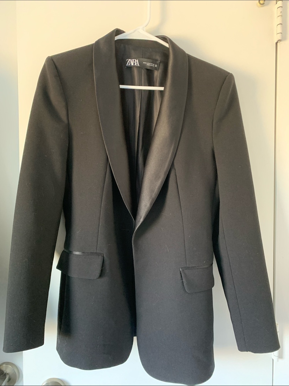 ZARA Black Satin-Trim Tuxedo Blazer